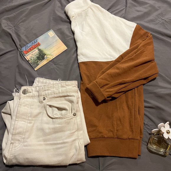 🍂70's Style Quarter-Zip🍂 - Picture 4 of 5